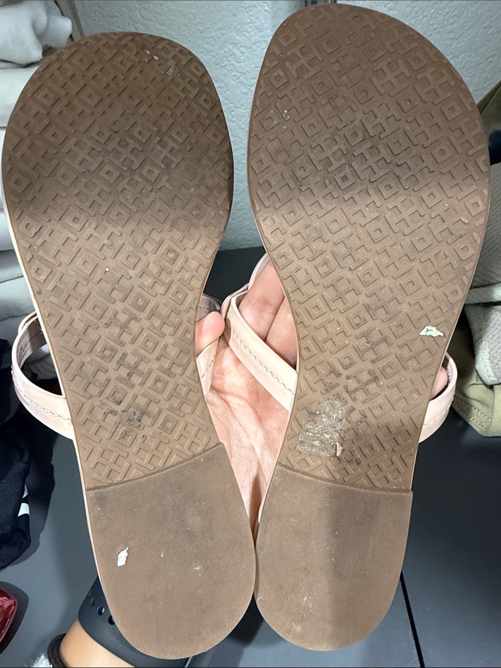 Tory Burch Blush Miller Logo Thong Sandals  9.5 - Picture 5 of 7